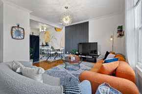 Large Luxury Home with Game room & Backyard near NYC with parking